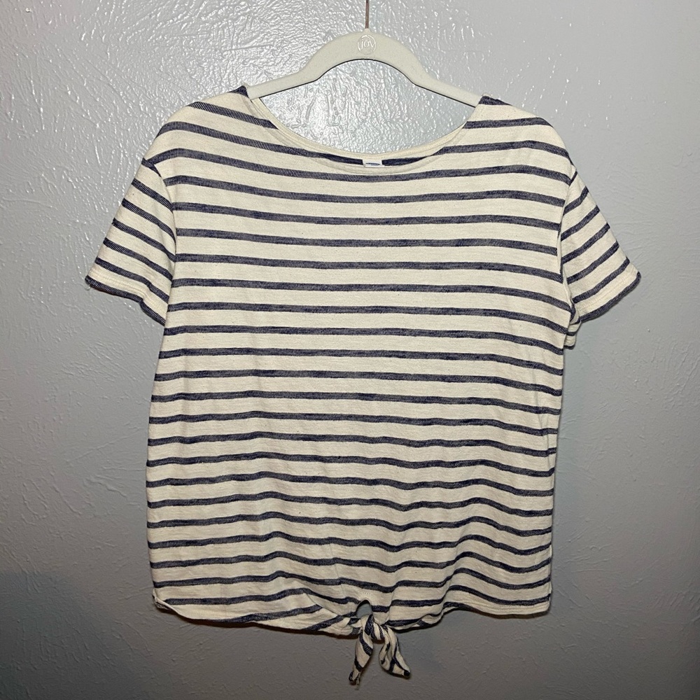 Old navy shirt